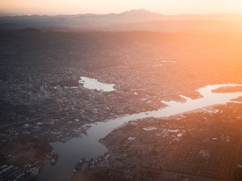 A birds-eye view of Oakland, CA.